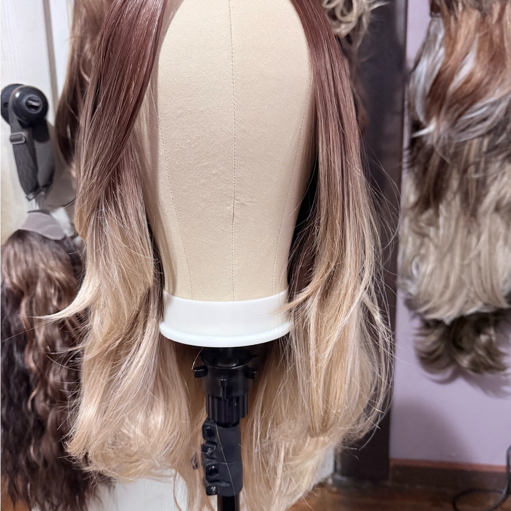 Womens Ombre Synthetic Wig - Brown to Blonde